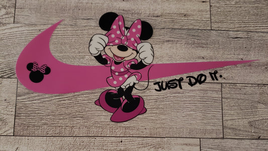 Minnie Nike